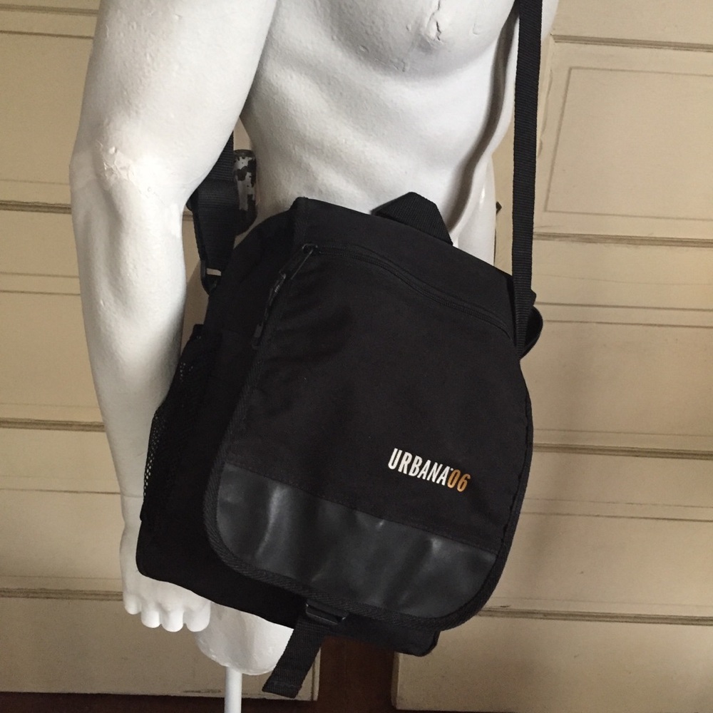 Urbana 06 crossbody